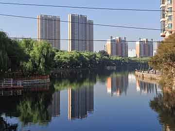 付费自习室发展迅猛，近七万家背后的用户群体深度解析与学习效率探讨