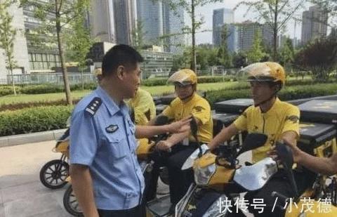 骑手智勇双全，察觉异常订单立即报警，百元打赏背后的故事