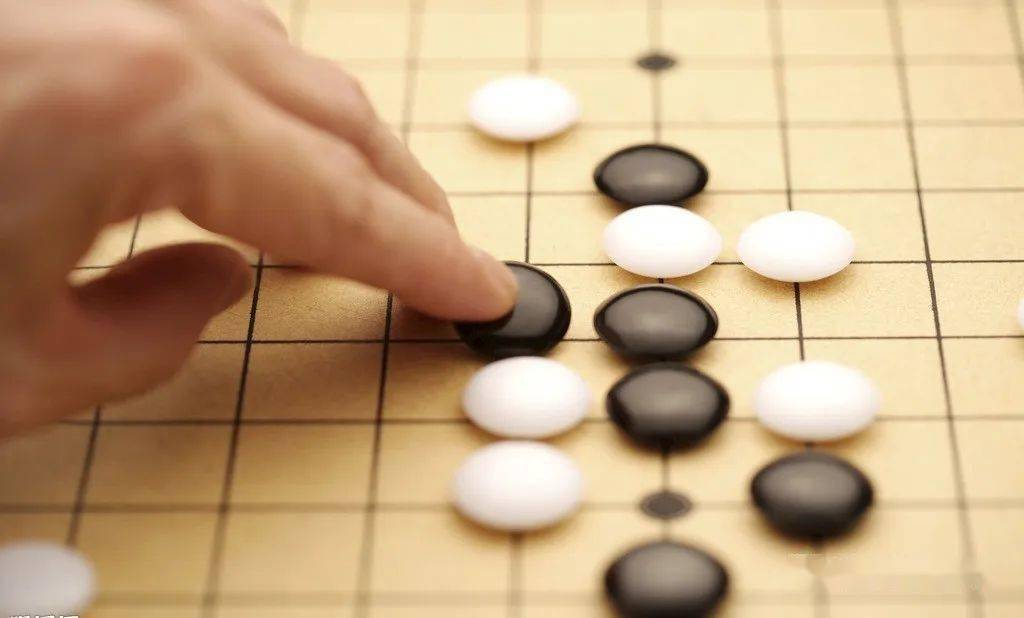 你印象最深的一次围棋比赛经历是？